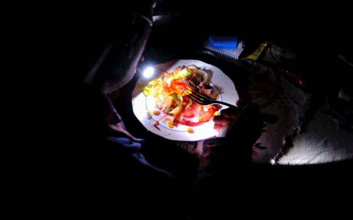 Apagón en España | Regresa la luz en algunas zonas; gobierno no descarta ninguna hipótesis Apagón en España | Regresa la luz en algunas zonas; gobierno no descarta ninguna hipótesis