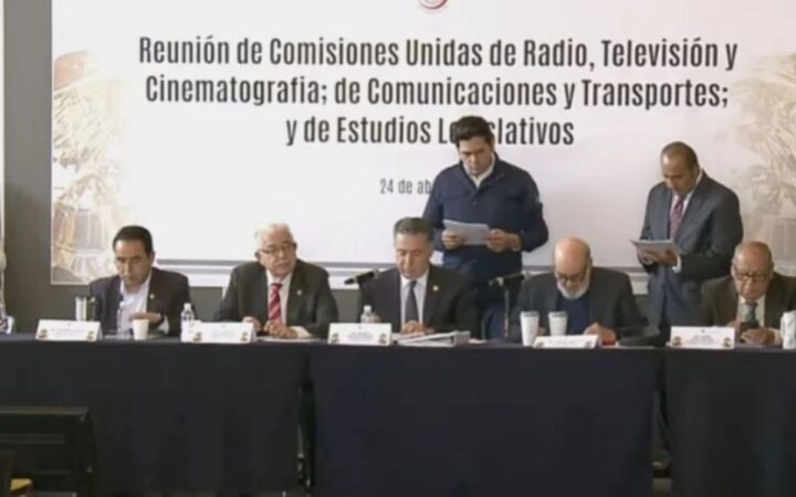 Senado aprueba en comisiones la Ley de Telecomunicaciones Senado aprueba en comisiones la Ley de Telecomunicaciones