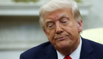 'Es una vergüenza': Trump arremete contra tiroteo universitario en Florida