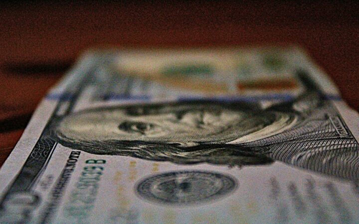 FMI alerta sobre crisis financiera global por guerra comercial