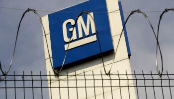 GM eliminará 1,200 empleos y recortará producción de vehículos eléctricos
