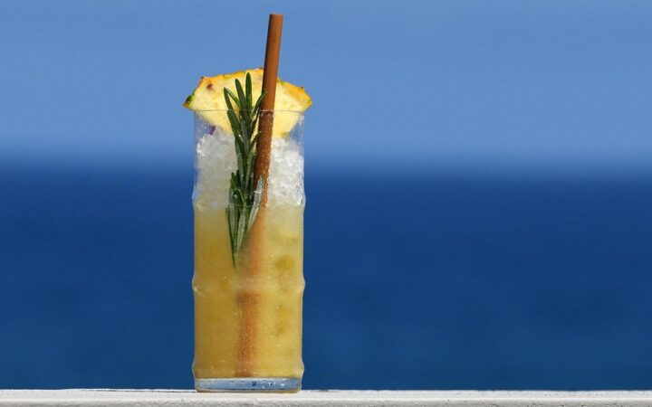 ¿Sabes qué contienen los nuevos cocteles de moda? EPC detecta aditivos dañinos ¿Sabes qué contienen los nuevos cocteles de moda? EPC detecta aditivos dañinos