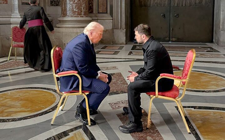Trump abandona el Vaticano tras asistir al funeral del papa, donde se reunió con Zelenski Trump abandona el Vaticano tras asistir al funeral del papa, donde se reunió con Zelenski