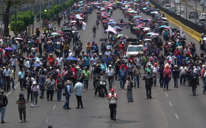 CDMX | Continúan bloqueos de la CNTE; recomiendan rutas alternas CDMX | Continúan bloqueos de la CNTE; recomiendan rutas alternas