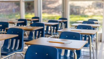 Escuelas particulares rechazan vacaciones anticipadas