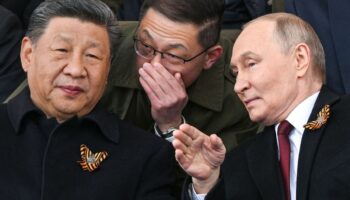 Putin conmemora 80 años de la victoria sobre Hitler, en compañía de Xi Jinping