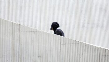 México abre 70,500 vacantes para deportados por Trump