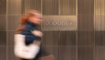 Moody's baja la calificación de Estados Unidos; lo saca del club de élite triple A
