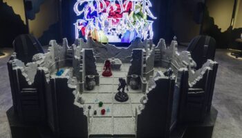 ‘Cadáver fantasma’, una videoinstalación sobre la capitalización de la muerte llega al MUAC