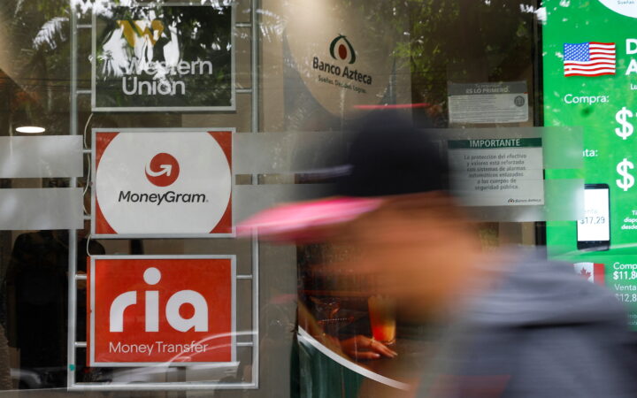 Impuesto a remesas en Estados Unidos fue reducido por cabildeo de bancos: Esquivel