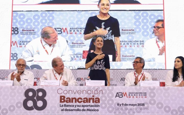 Sheinbaum presume que inversiones no han salido de México pese a aranceles
