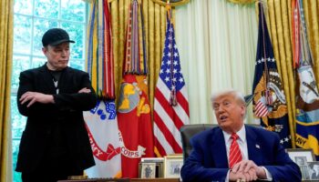 Diferencias con Trump orillan a Musk dar de baja la nave Dragon, indispensable para el gobierno de EU