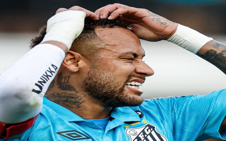 Apartan a Neymar Jr por dar positivo a Covid-19 Apartan a Neymar Jr por dar positivo a Covid-19