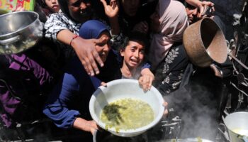 ONU pide a Israel finalizar bloqueo en Gaza y condena su uso del hambre como arma