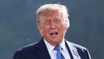 Trump celebra fallo que le otorga control de Guardia Nacional en California
