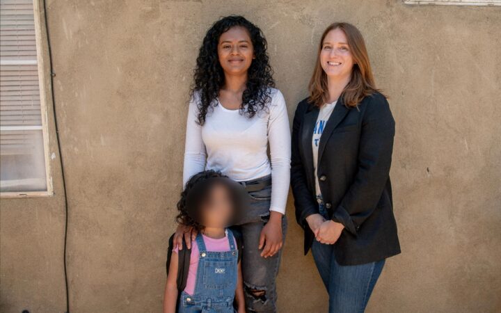 Trump da permiso humanitario a niña mexicana de 4 años enferma; podrá recibir tratamiento en EU Trump da permiso humanitario a niña mexicana de 4 años enferma; podrá recibir tratamiento en EU