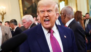 Trump niega que haya contactado a Irán para propiciar 
