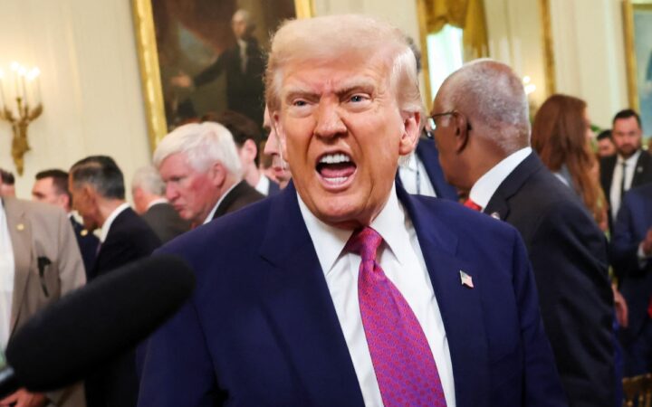 Trump reconoce que redadas y deportaciones afectan a agricultores; 'habrá cambios' Trump reconoce que redadas y deportaciones afectan a agricultores; 'habrá cambios'
