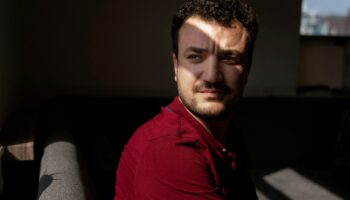 Demanda activista propalestino Mahmoud Khalil 20 millones de dólares a EU por daños y perjuicios