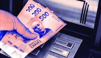 Las escuchas telefónicas en Costa Rica generan dudas sobre la oferta de adquisición de un banco mexicano | OCCRP