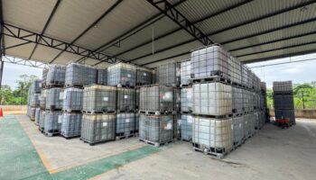 Aseguran casi 900 mil litros de hidrocarburo y media tonelada de metanfetamina en Tabasco y Jalisco