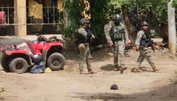 Periodistas salvan la vida tras quedar en medio de agresión armada en Sinaloa