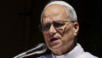 León XIV denuncia la grave situación de la población 'aplastada por el hambre en Gaza'