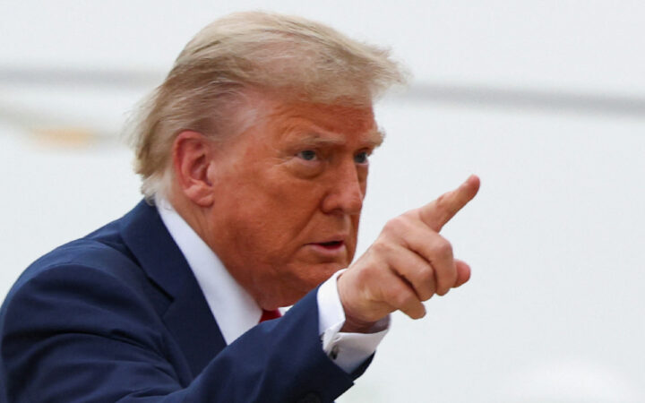 "Dejen en paz a Bolsonaro", dice Trump a Brasil