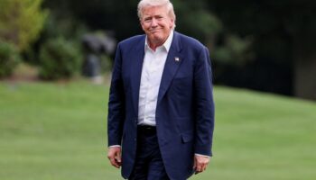 Trump retrasa al 7 de agosto la entrada en vigor de nuevos aranceles