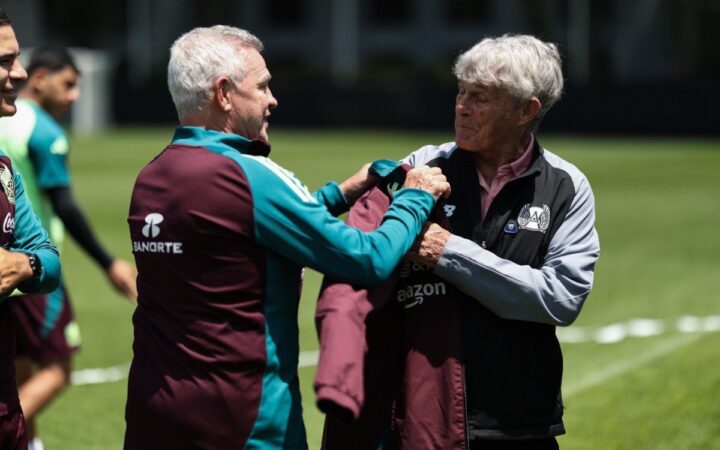 Visita Bora Milutinovic al Tricolor en el Centro de Alto Rendimiento | Video Visita Bora Milutinovic al Tricolor en el Centro de Alto Rendimiento | Video