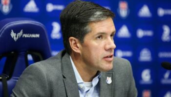 Directivos de Universidad de Chile muestran su apoyo a afectados en Avellaneda| Video