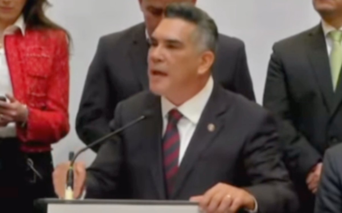 ‘Que venga aquí para que le pegue dos chingadazos’: 'Alito' a Fernández Noroña ‘Que venga aquí para que le pegue dos chingadazos’: 'Alito' a Fernández Noroña