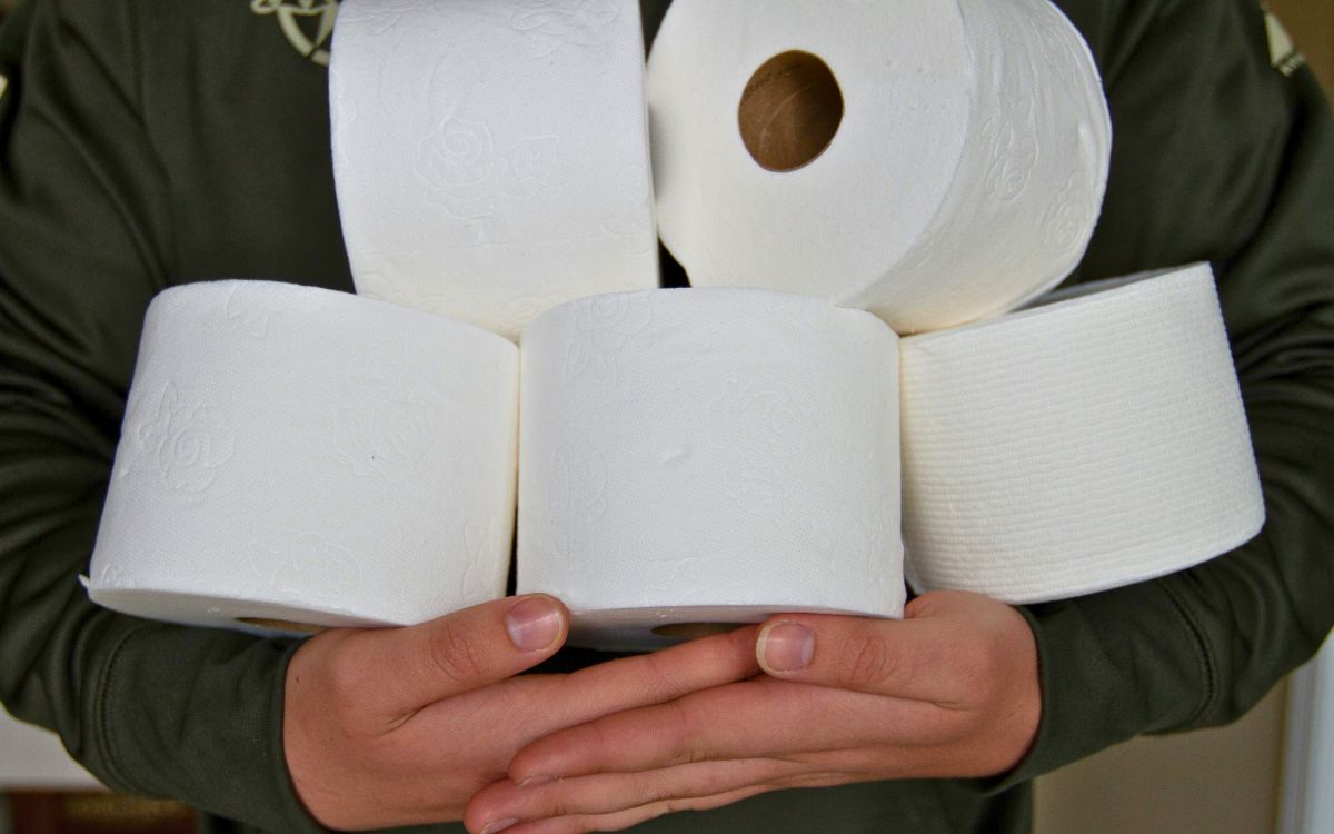 Se queda sin papel: cae hombre por intento de robo de medio millón de pesos en papel higiénico Se queda sin papel: cae hombre por intento de robo de medio millón de pesos en papel higiénico