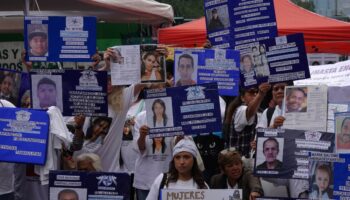 Familiares de personas desaparecidas protestan en la CDMX