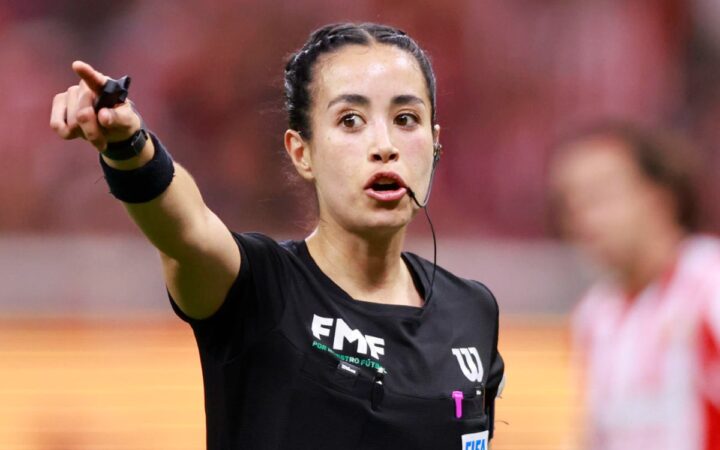 Presidente de la FIFA ofrece apoyo a la árbitra Katia Itzel García Presidente de la FIFA ofrece apoyo a la árbitra Katia Itzel García