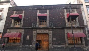 Con charlas conmemorativas, la Academia Mexicana de la Lengua celebra 150 años de vida