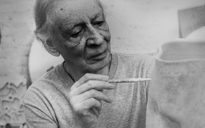 La exhibición del ceramista Gustavo Pérez en el Seminario de Cultura Mexicana se extiende hasta el 31 de agosto La exhibición del ceramista Gustavo Pérez en el Seminario de Cultura Mexicana se extiende hasta el 31 de agosto