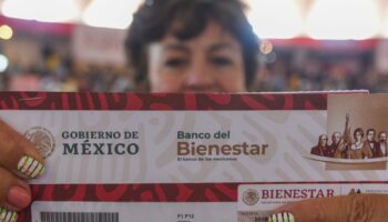 Qué se necesita para recibir la tarjeta de la Pensión Mujeres Bienestar | Video