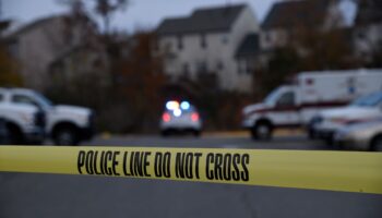 Un niño de 14 años mata a sus padres en Florida y llama a la policía para entregarse