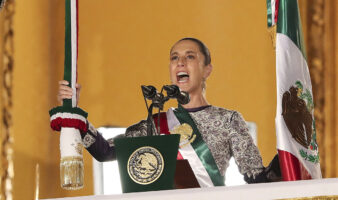 Sheinbaum en el balcón presidencial; triunfo feminista y contradicciones políticas: Dresser analiza