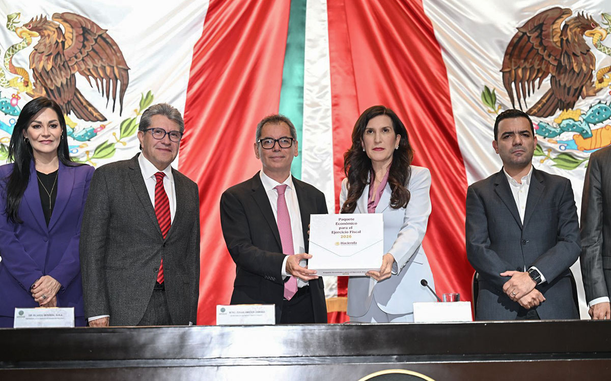 Hacienda entrega Paquete Económico 2026 al Congreso con aumento del IEPS a refrescos y cigarros Hacienda entrega Paquete Económico 2026 al Congreso con aumento del IEPS a refrescos y cigarros