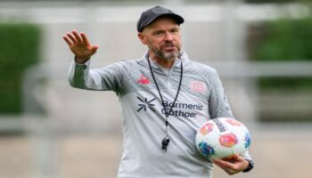 Bayer Leverkusen destituye al técnico holandés Erik ten Hag