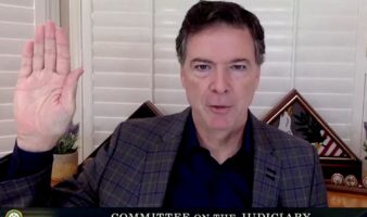 Presentan cargos contra extitular del FBI por presión de Trump
