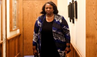 Envía Trump al Tribunal Supremo de EEUU moción para despedir a Lisa Cook