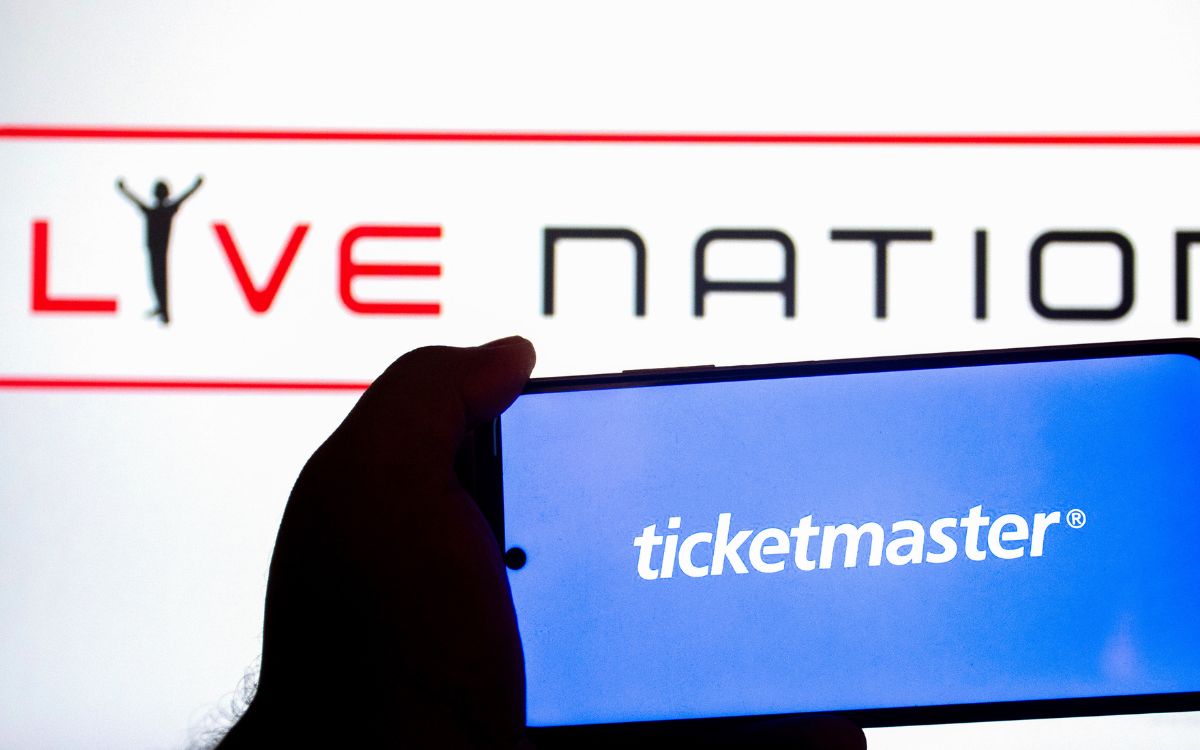 Demanda de EE.UU. acusa a Ticketmaster por maquinaria ilegal de reventa y estafas Demanda de EE.UU. acusa a Ticketmaster por maquinaria ilegal de reventa y estafas