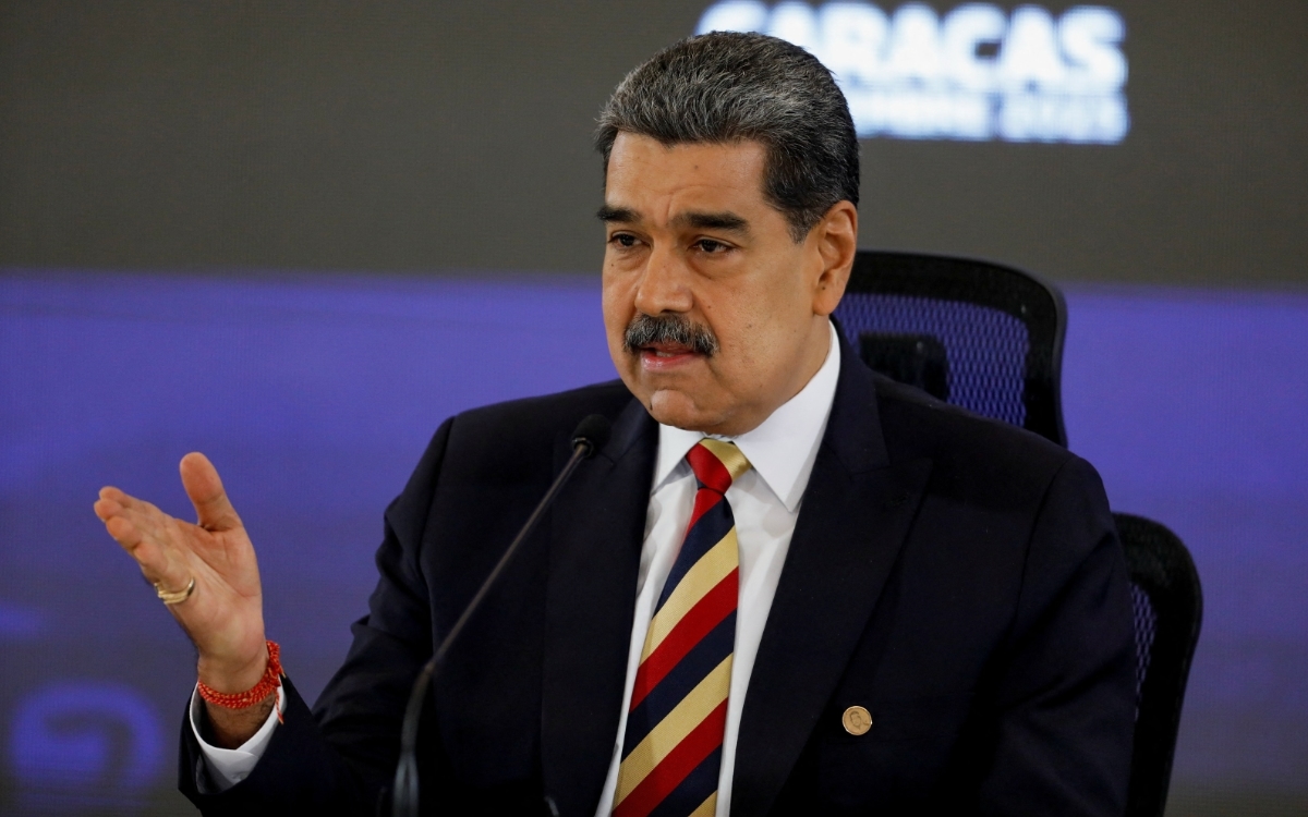 Maduro: Si Venezuela es agredida 'pasaría a la lucha armada' Maduro: Si Venezuela es agredida 'pasaría a la lucha armada'