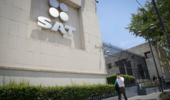¿Ley espía? Abogada explica qué cambió y qué preocupa del acceso del SAT