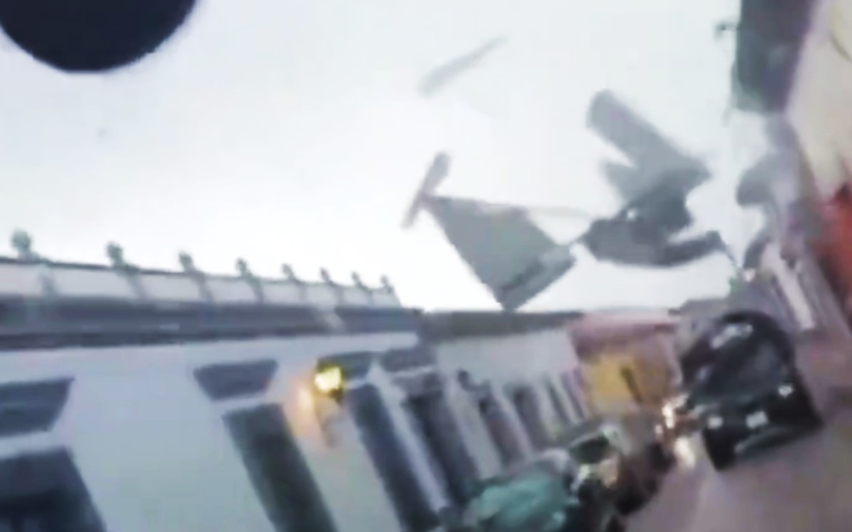 Tornado causa destrozos en San Cristóbal de las Casas Tornado causa destrozos en San Cristóbal de las Casas