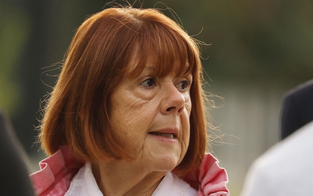 Gisèle Pelicot, la 'mujer normal' que batió de nuevo a sus violadores Gisèle Pelicot, la 'mujer normal' que batió de nuevo a sus violadores