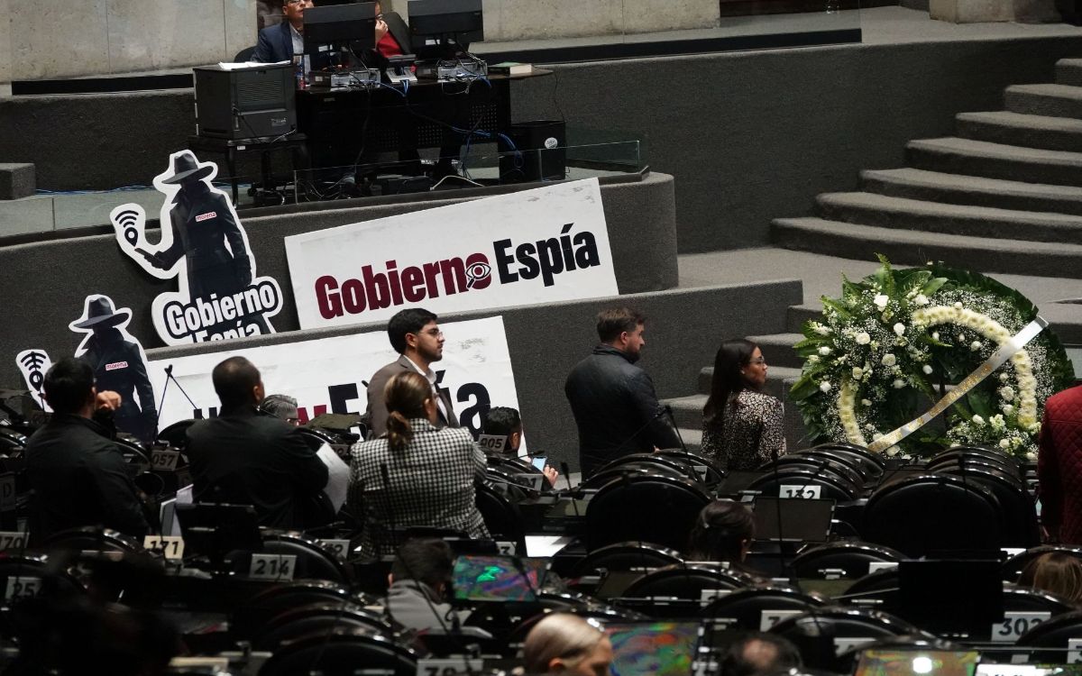 R3D advierte que defensa de Morena sobre vigilancia del Código Fiscal es falsa R3D advierte que defensa de Morena sobre vigilancia del Código Fiscal es falsa